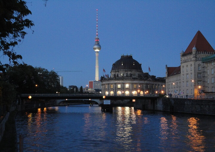 ベルリン語学留学 Gls Berlin 留学エージェントgerman Office